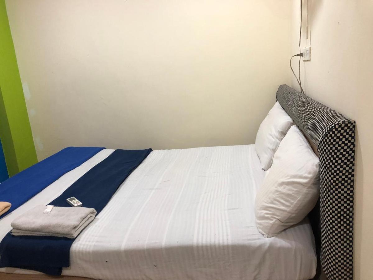 Hotel Oyo 1146 Paris In Bangkok Extérieur photo
