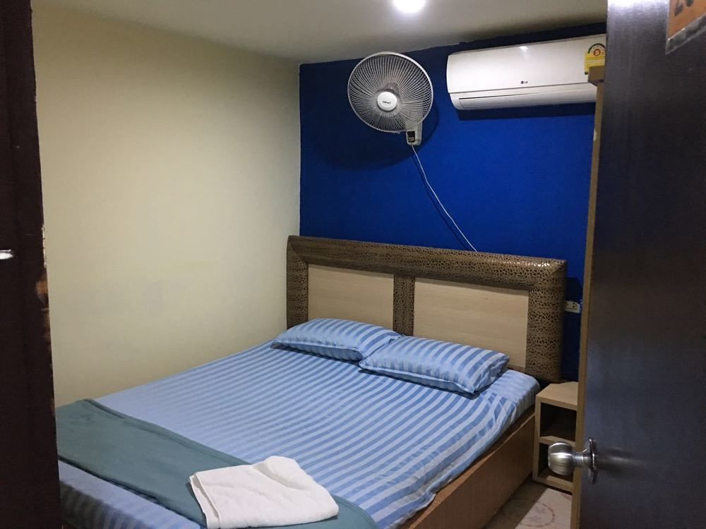 Hotel Oyo 1146 Paris In Bangkok Extérieur photo